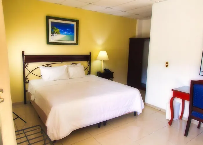 Hotel Santa Elena