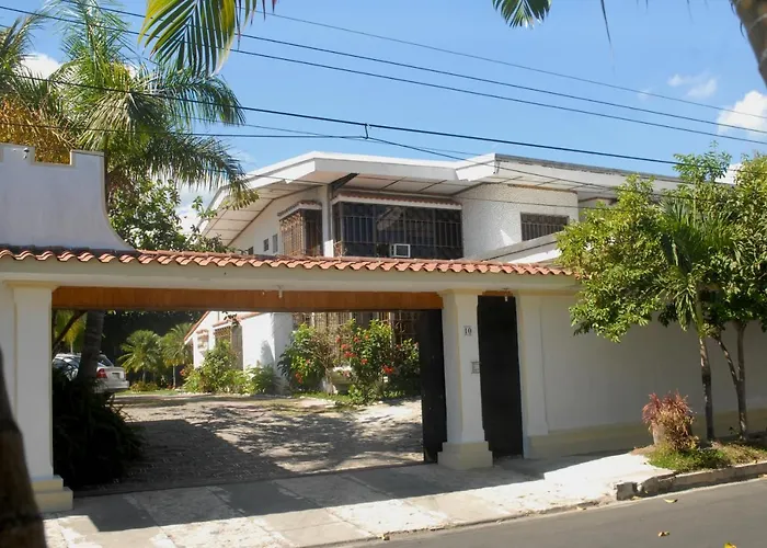 Hotel Santa Elena
